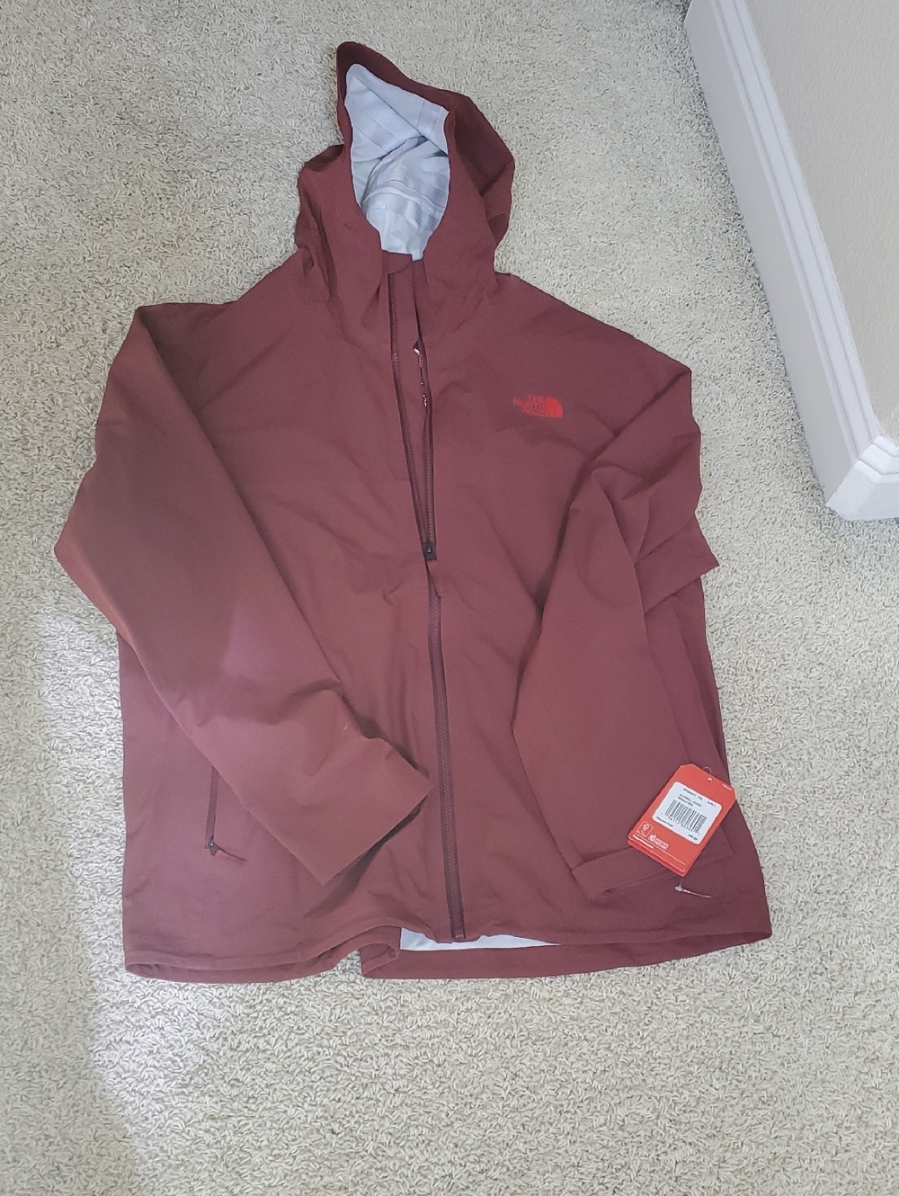 The North Face Men's Hooded Waterproof Jacket - Burgundy